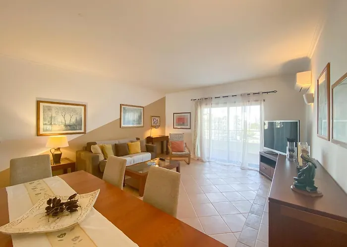 アパート Charming With Panoramic View And Pool #1932