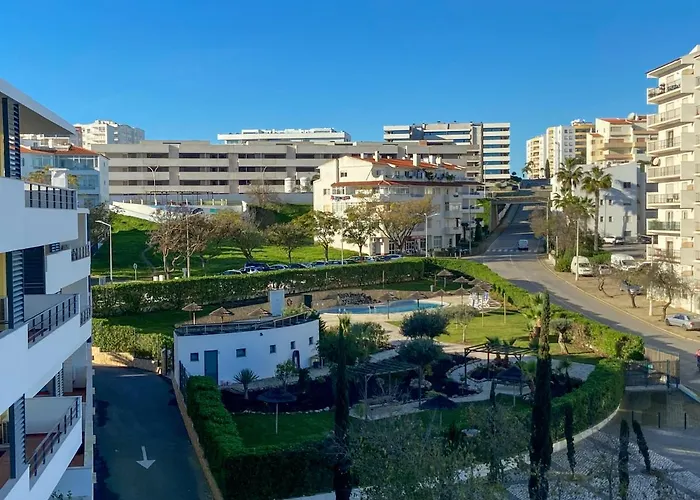 Charming With Panoramic View And Pool #1932 ラゴス