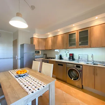 Charming With Panoramic View And Pool #1932 * Lagos